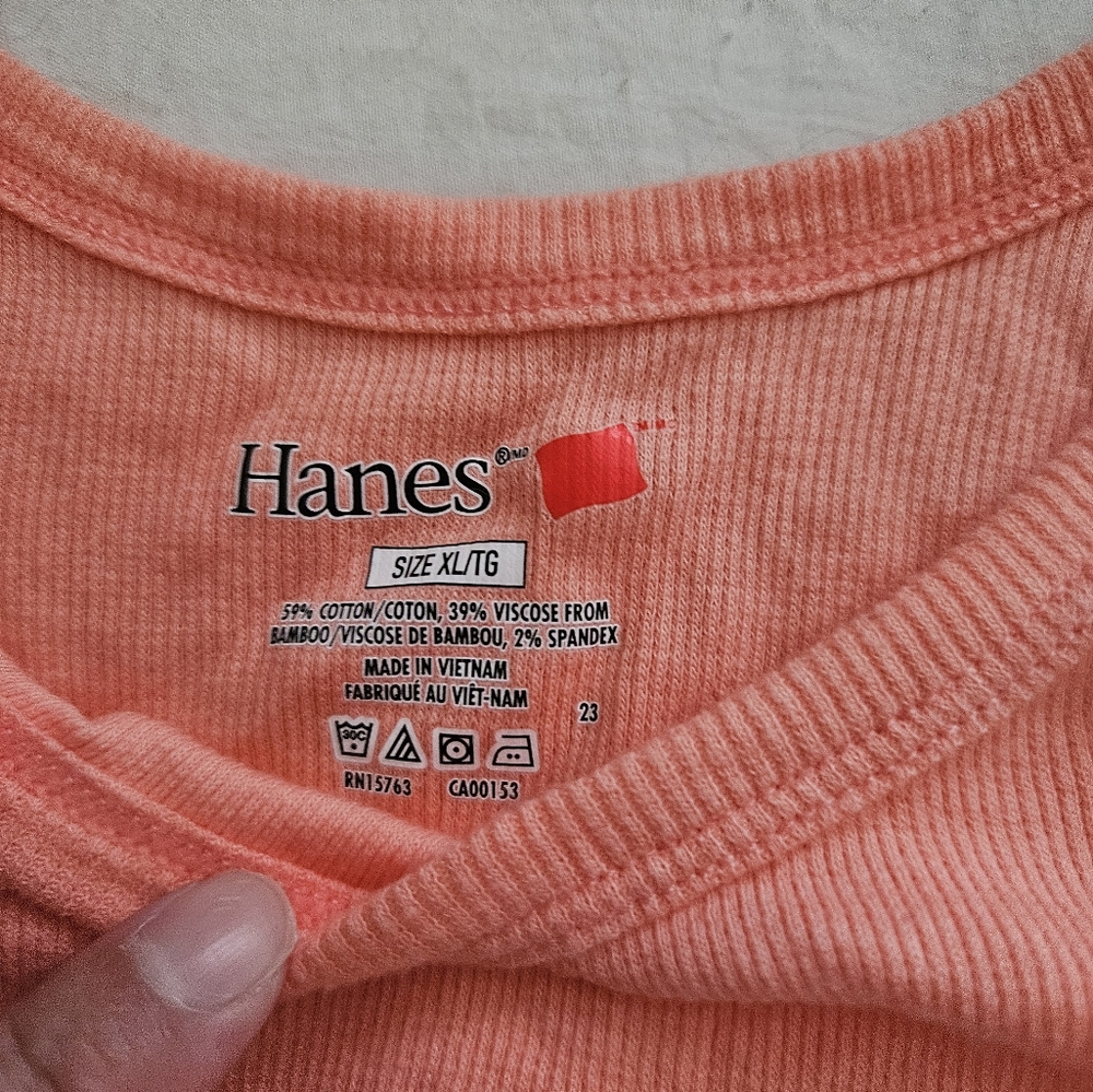 Hanes Set - Picture 2 of 2